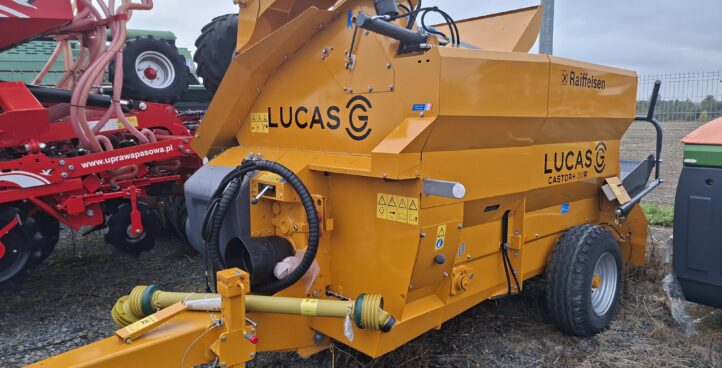 Ścielarka do słomy i zadawania pasz LUCAS Castor+ R30