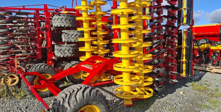 Agregat Väderstad Carrier XT 525 CRXT (ciągany)