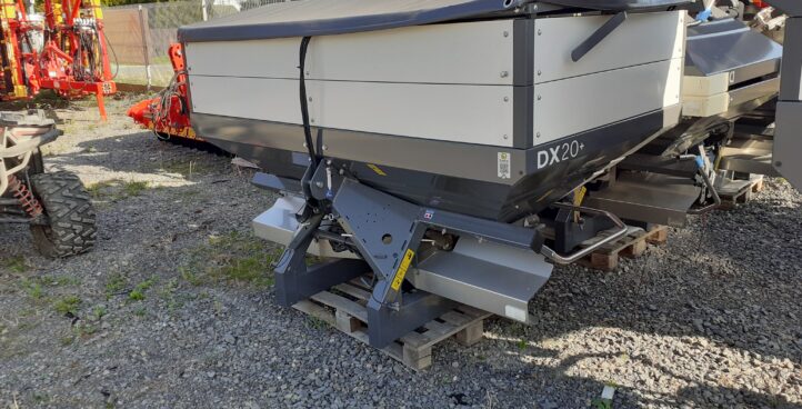 Rozsiewacz SKY Agriculture DX 20+